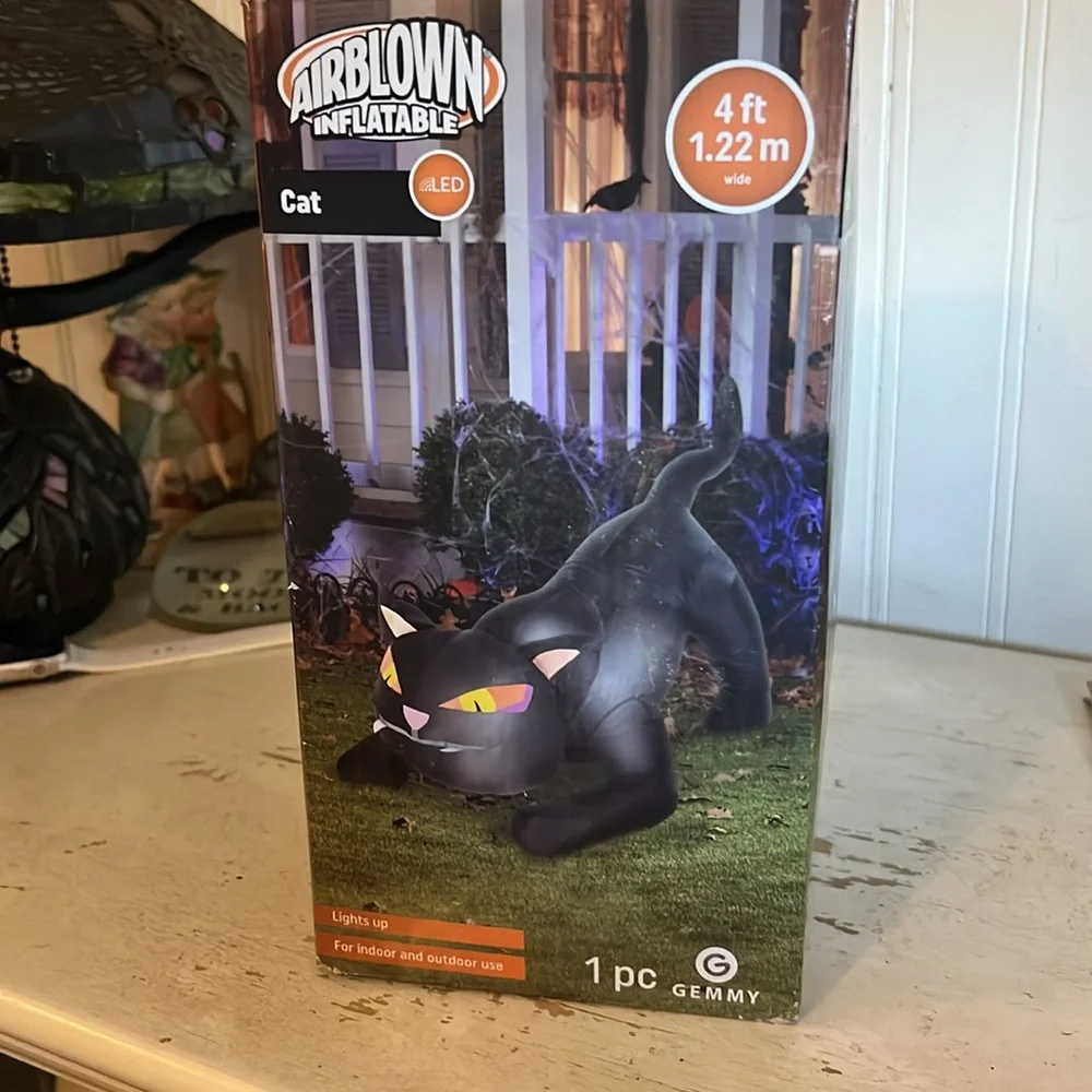 Gemmy Airblown inflatable Halloween cat 4ft